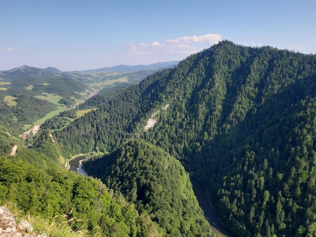 Dunajec Gorge Rafting – Traditional Wooden Rafts
