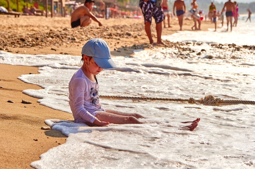 Seaside Family Resort – Kids Club & Pools
